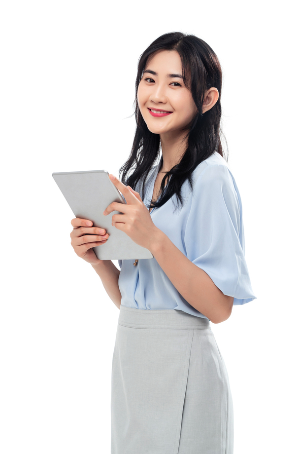 拿平板电脑的商务女士