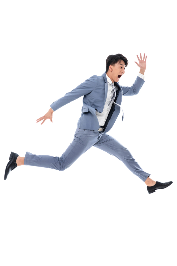 奔跑跳跃的商务男士 奔跑跳跃的商务男士