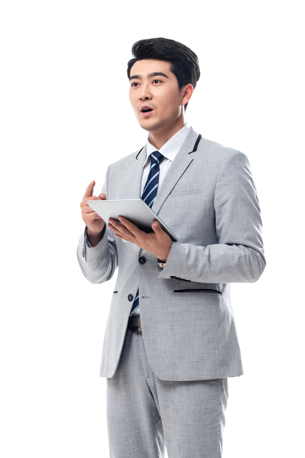拿平板电脑的商务男士图片