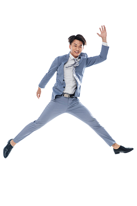 兴奋跳跃的商务男士图片