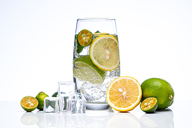 柠檬气泡水图片