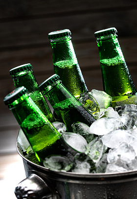 冰镇啤酒图片