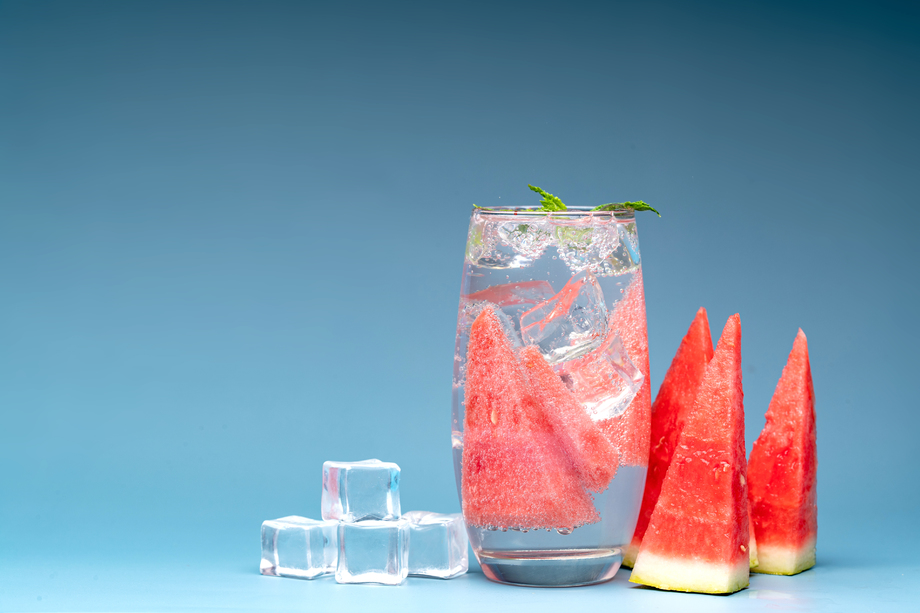 西瓜气泡饮和西瓜切块 西瓜气泡饮和西瓜切块