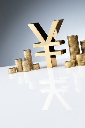 人民币符号和金币照片