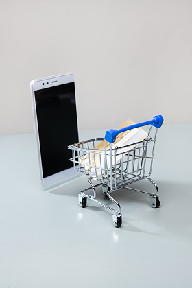 购物车和手机银行卡图片