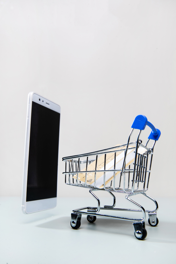 购物车和手机银行卡图片 购物车和手机银行卡图片
