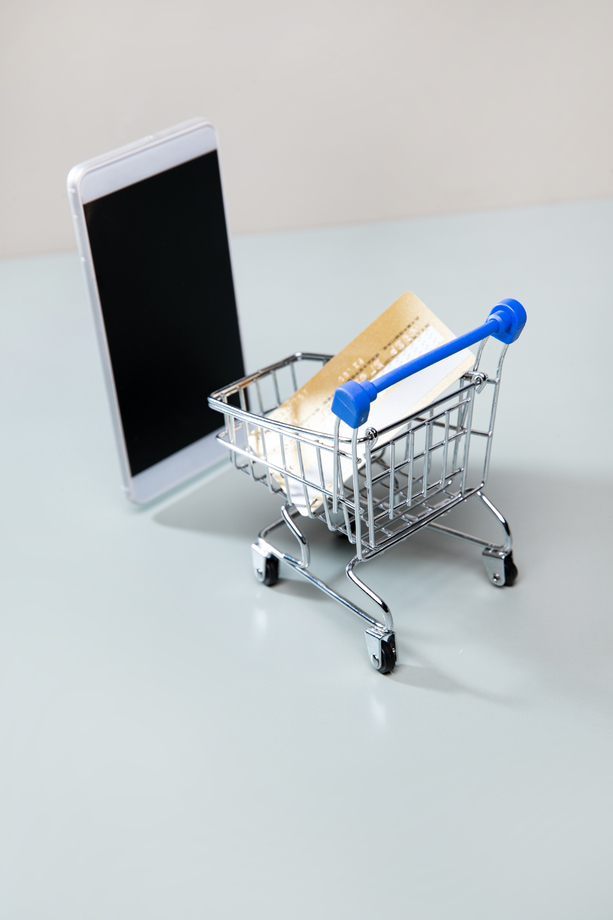 购物车和手机银行卡 购物车和手机银行卡