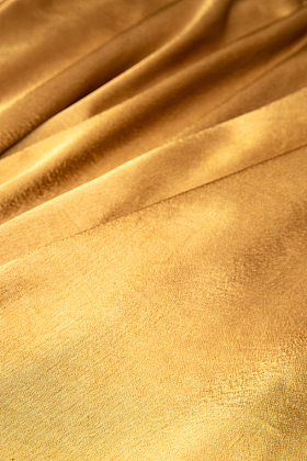 金色丝绸