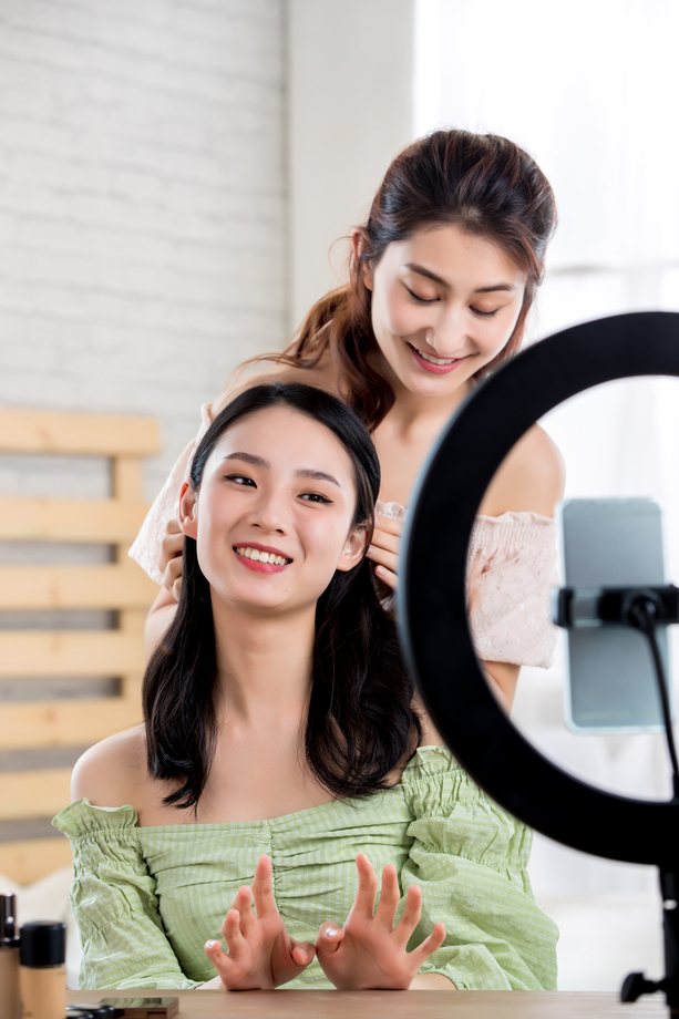 闺蜜在线直播整理发型图片 闺蜜在线直播整理发型图片