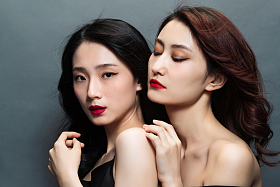 美女闺蜜肖像照片