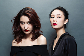 美女闺蜜肖像照片