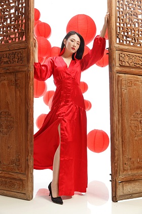 漂亮女人和红灯