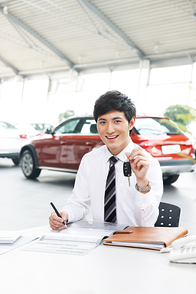 汽车销售人员图片