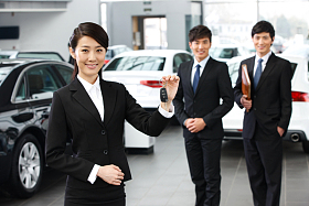 汽车销售人员图片