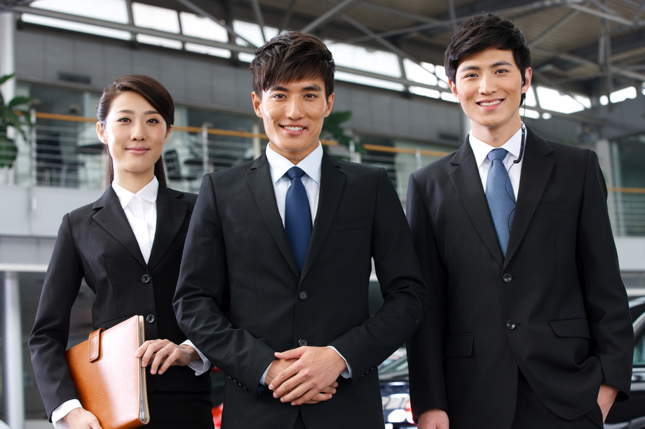 汽车销售人员图片 汽车销售人员图片