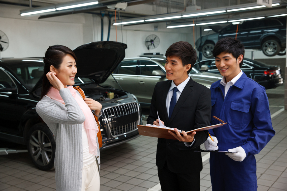 汽车销售人员图片 汽车销售人员图片