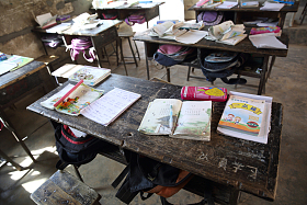 乡村小学教室图片