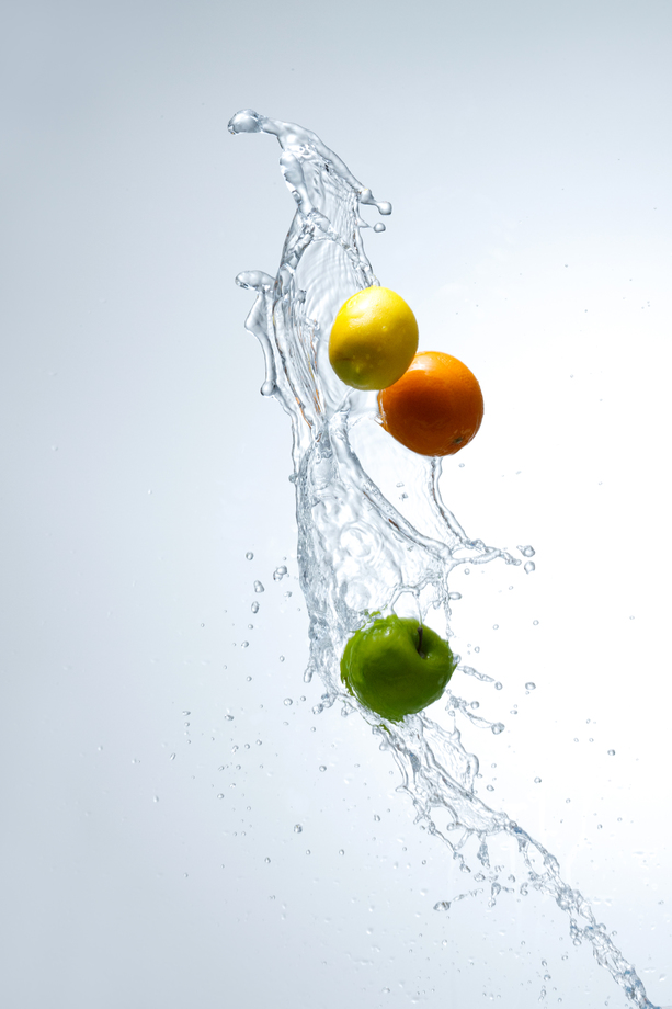 水中的水果图片