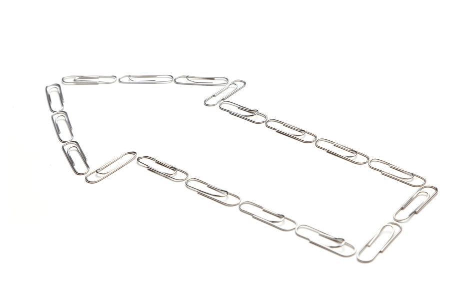 曲别针组成的箭头图片 曲别针组成的箭头图片