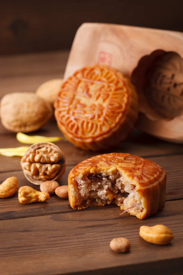 静物月饼和干果图片