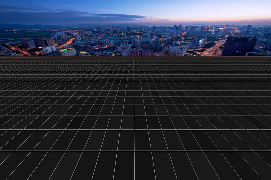 城市夜景与路面