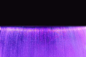 水
