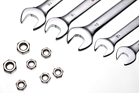 扳手和螺母图片