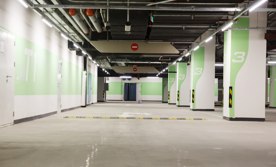 地下停车场图片 地下停车场图片