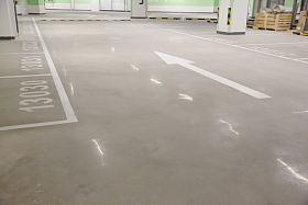 地下停车场图片