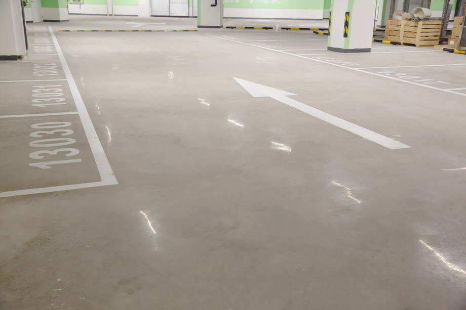 地下停车场图片 地下停车场图片