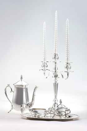 华贵的银餐具图片