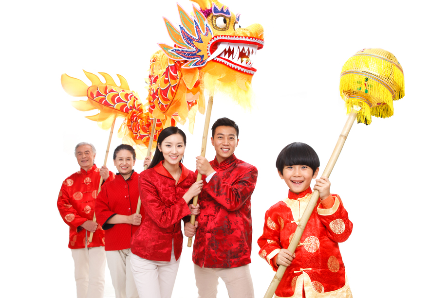 快乐家庭过新年舞龙 快乐家庭过新年舞龙