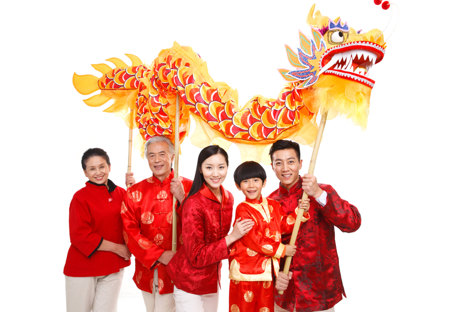 快乐家庭过新年舞龙 快乐家庭过新年舞龙