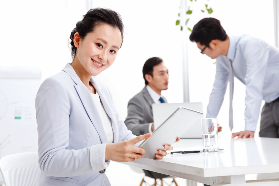 商务人士在会议室 商务人士在会议室