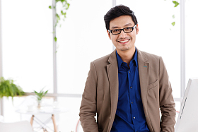 成功的商务中年男人图片