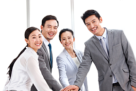 东方商务团队图片