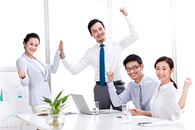 兴奋的商务团队