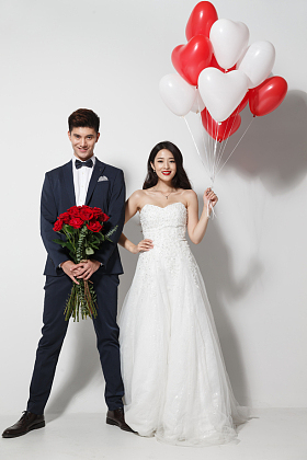 浪漫婚纱情侣照片