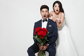 浪漫婚纱情侣图片