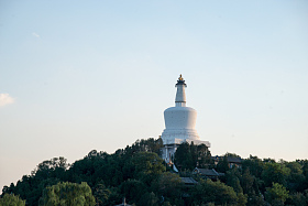 北京北海公园白塔图片