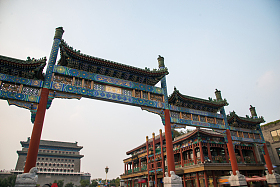 北京前门大街牌坊照片