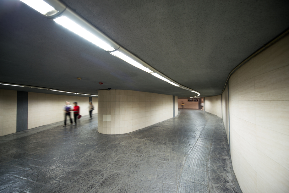 地下通道图片 地下通道图片