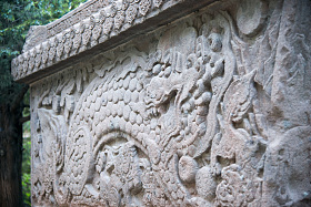 北海公园九龙壁照片