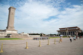 北京人民英雄纪念碑图片