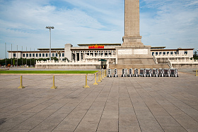 北京人民英雄纪念碑照片