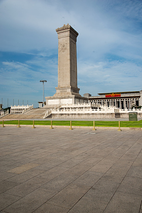 北京人民英雄纪念碑图片