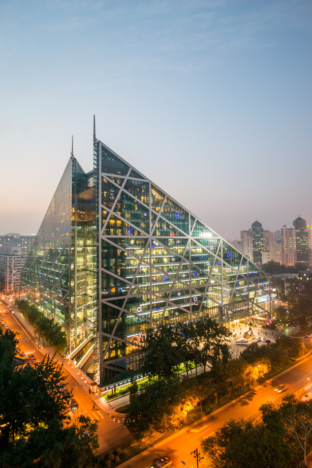 北京侨福芳草地大厦图片