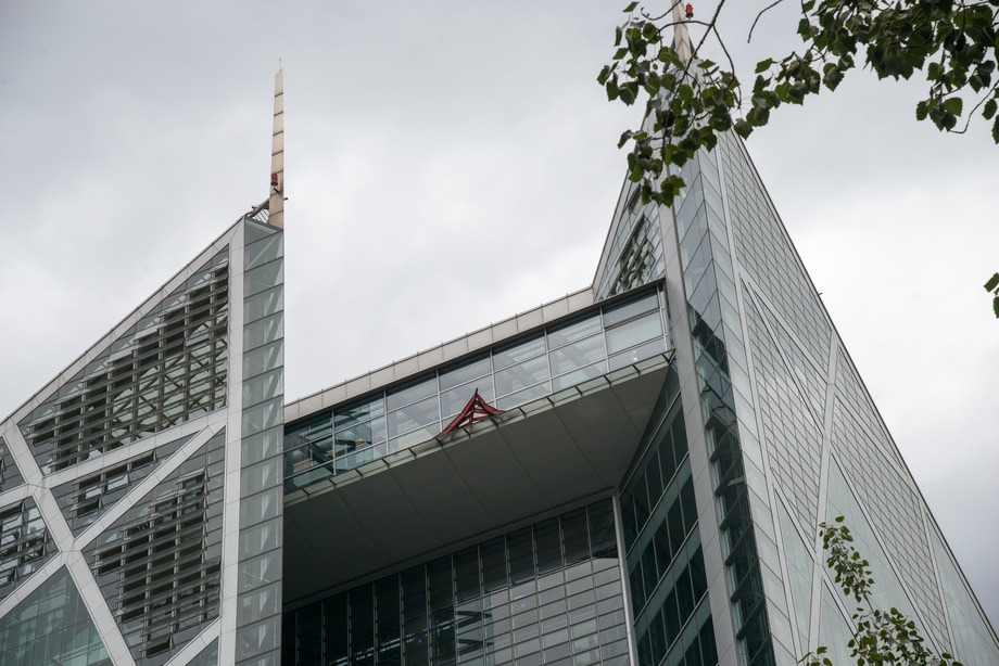 北京侨福芳草地大厦