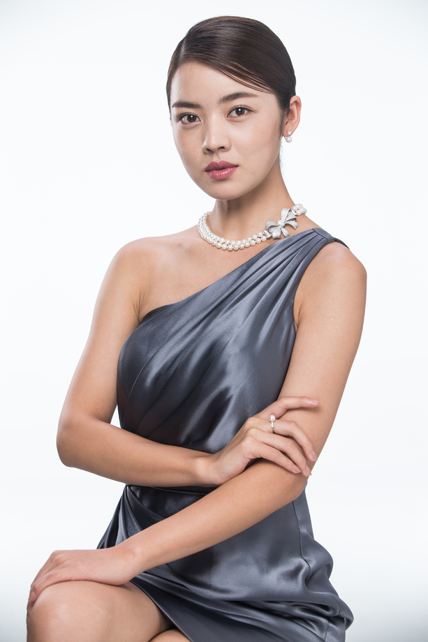 漂亮的青年女人的肖像照片 漂亮的青年女人的肖像照片