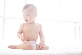 可爱男婴儿